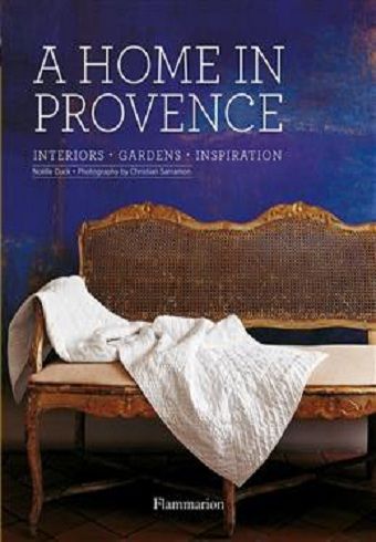 Обложка книги A Home in Provence: Interiors, Gardens, Inspiration_2019